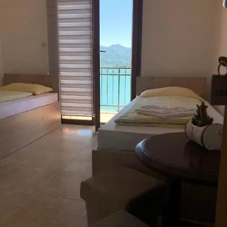 Pansion Asim Bed & Breakfast