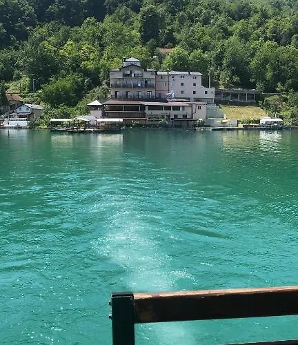 Bed & Breakfast Pansion Asim