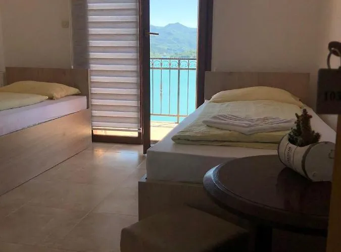 Pansion Asim Bed & Breakfast