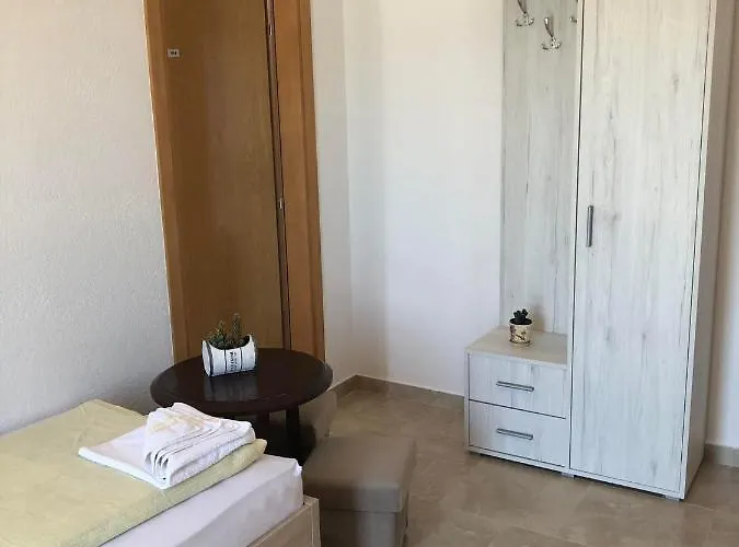 Pansion Asim Bed & Breakfast