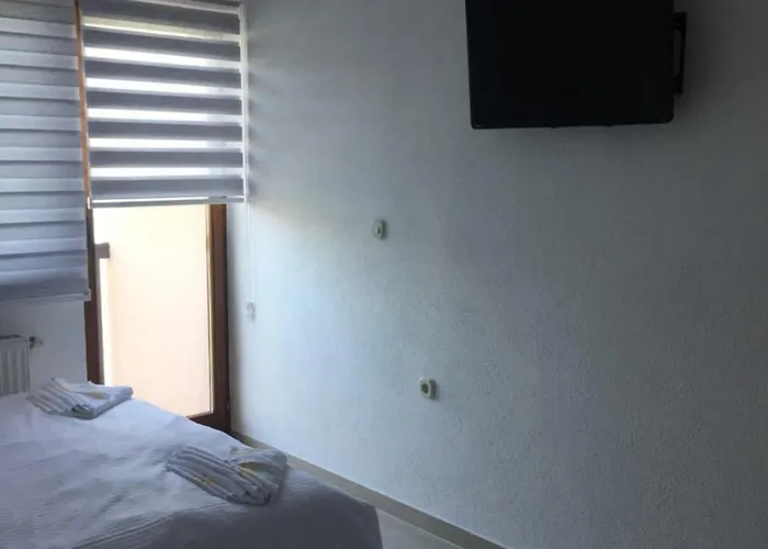 بنسيون عاصم 3* Jablanica