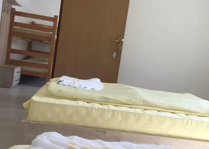 بنسيون عاصم 3* Jablanica